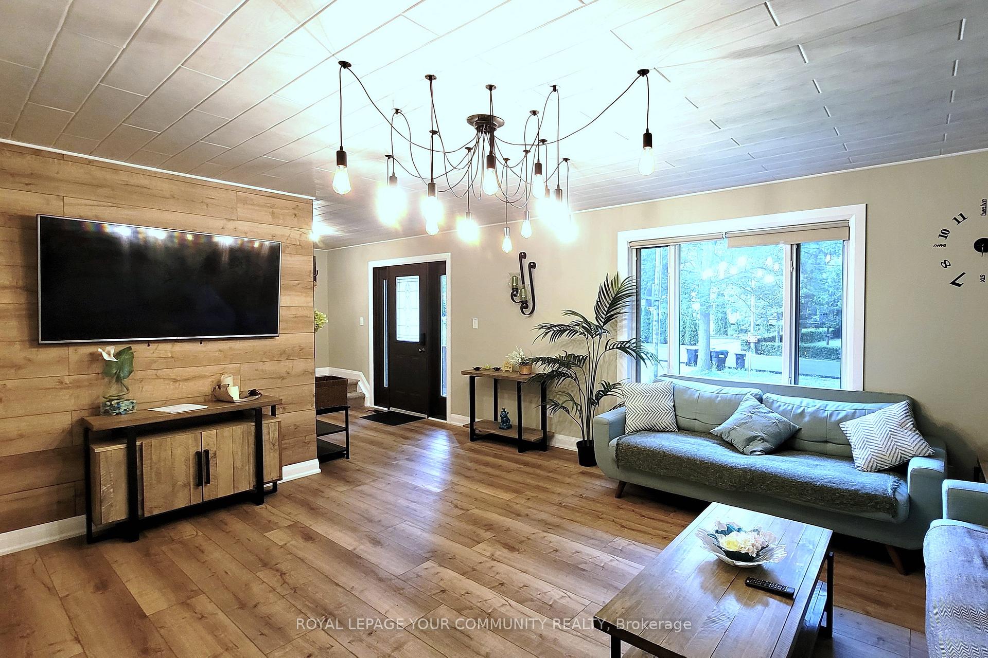 Photo 2 of 1138 Siesta Drive, Tiny, Rural Tiny — HOMEH