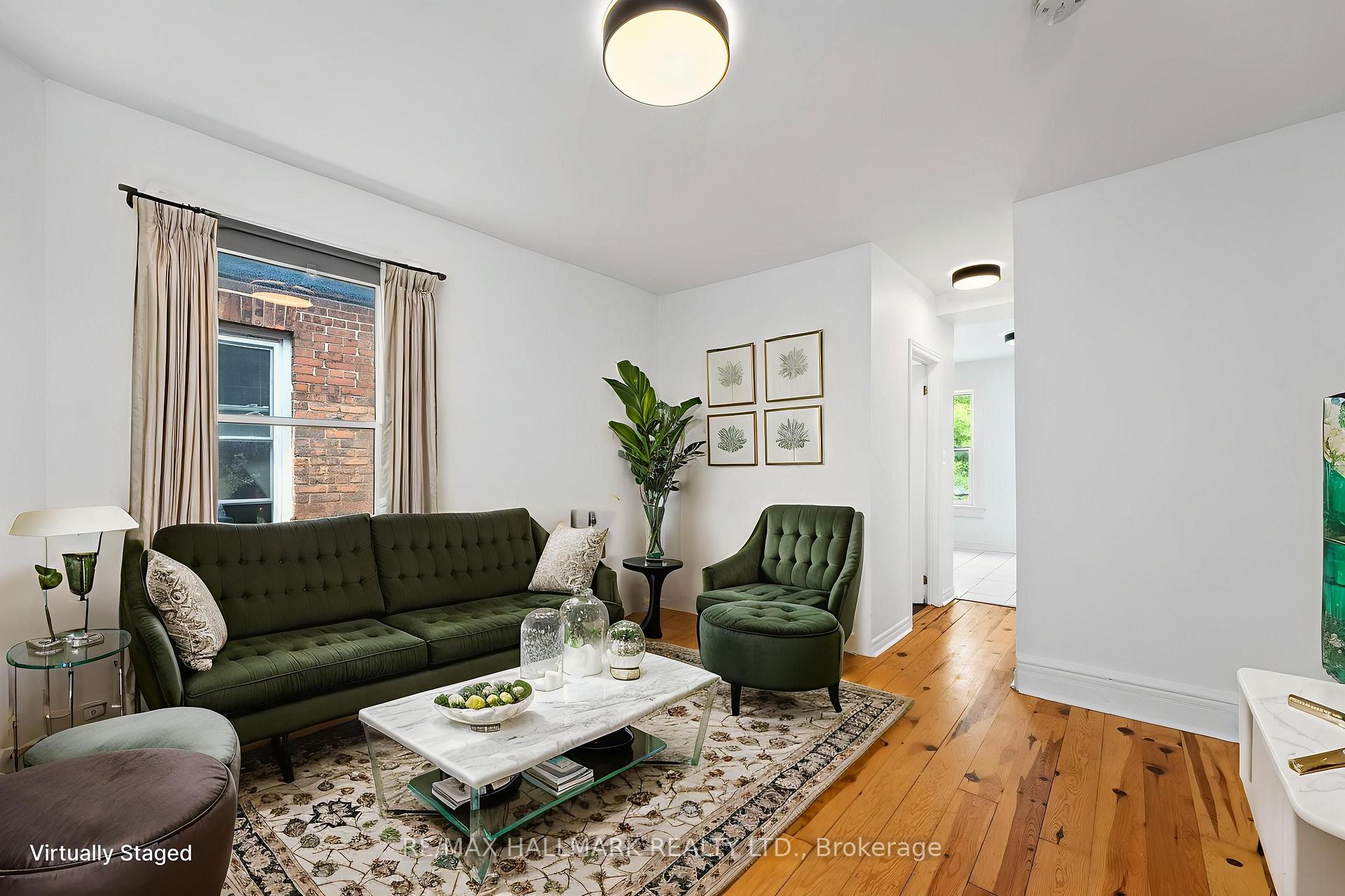 Photo 2 of Unit 3, 261 Ossington Avenue, Toronto, Trinity-Bellwoods — HOMEH