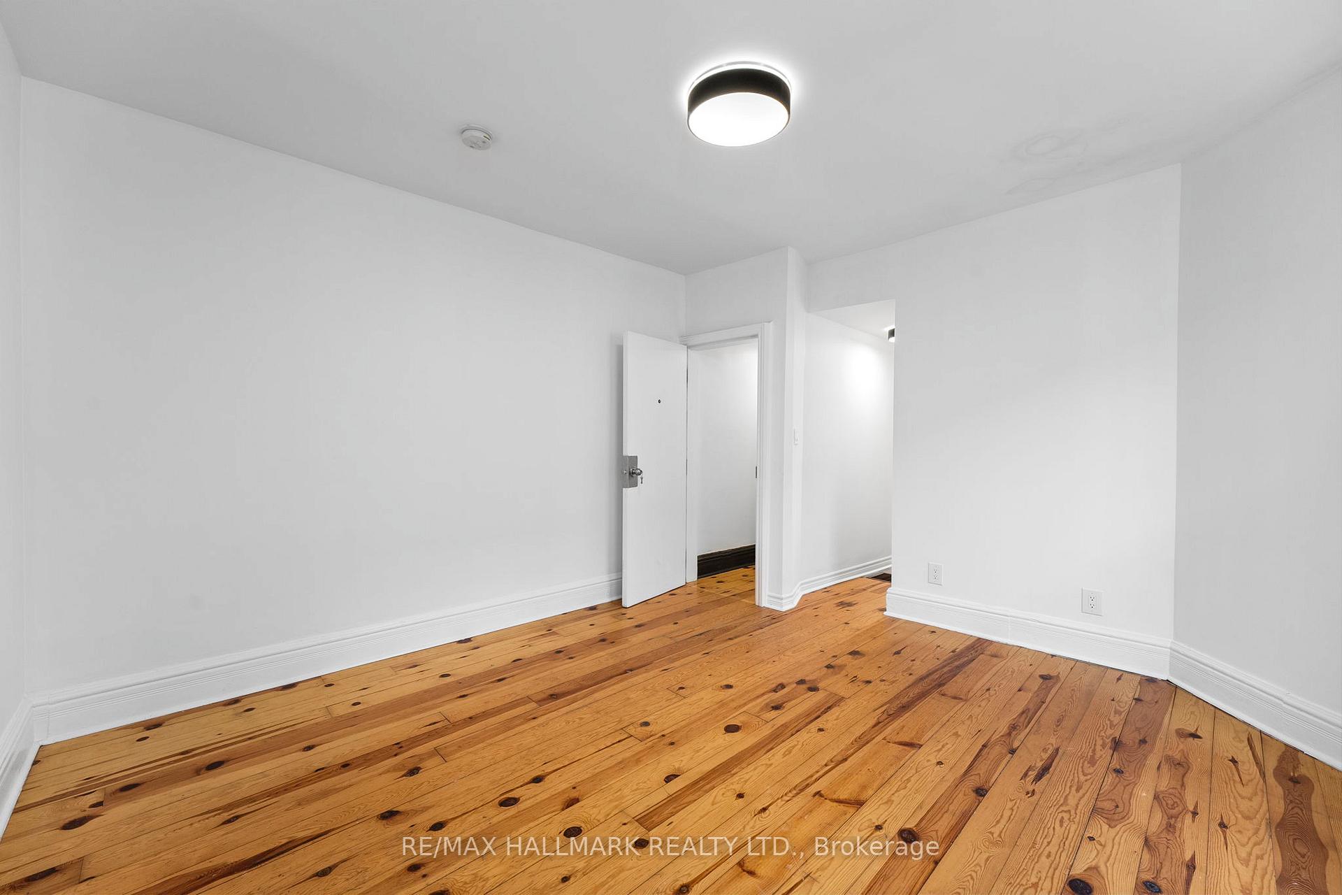 Photo 5 of Unit 3, 261 Ossington Avenue, Toronto, Trinity-Bellwoods — HOMEH