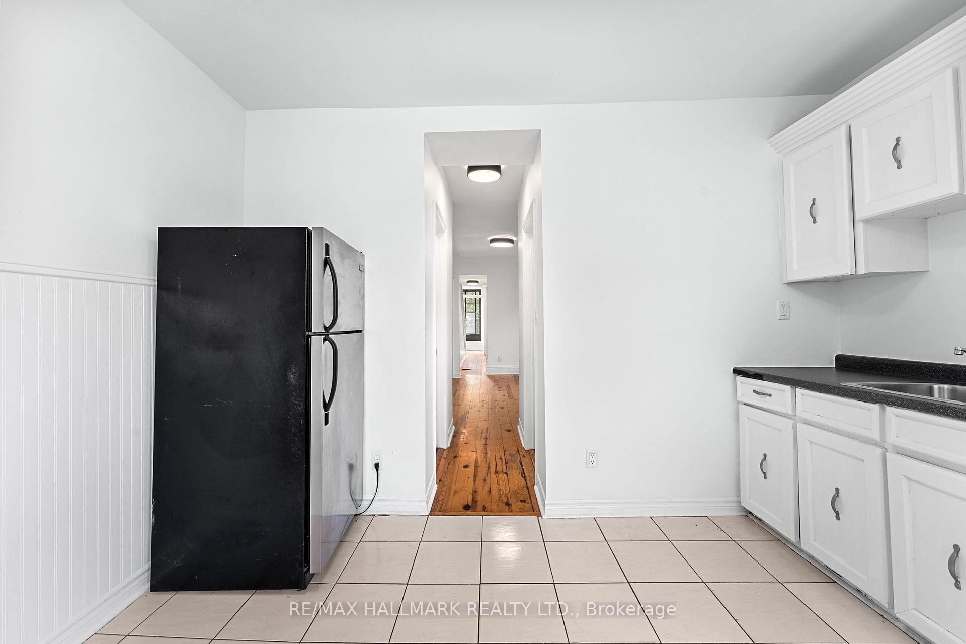 Photo 10 of Unit 3, 261 Ossington Avenue, Toronto, Trinity-Bellwoods — HOMEH