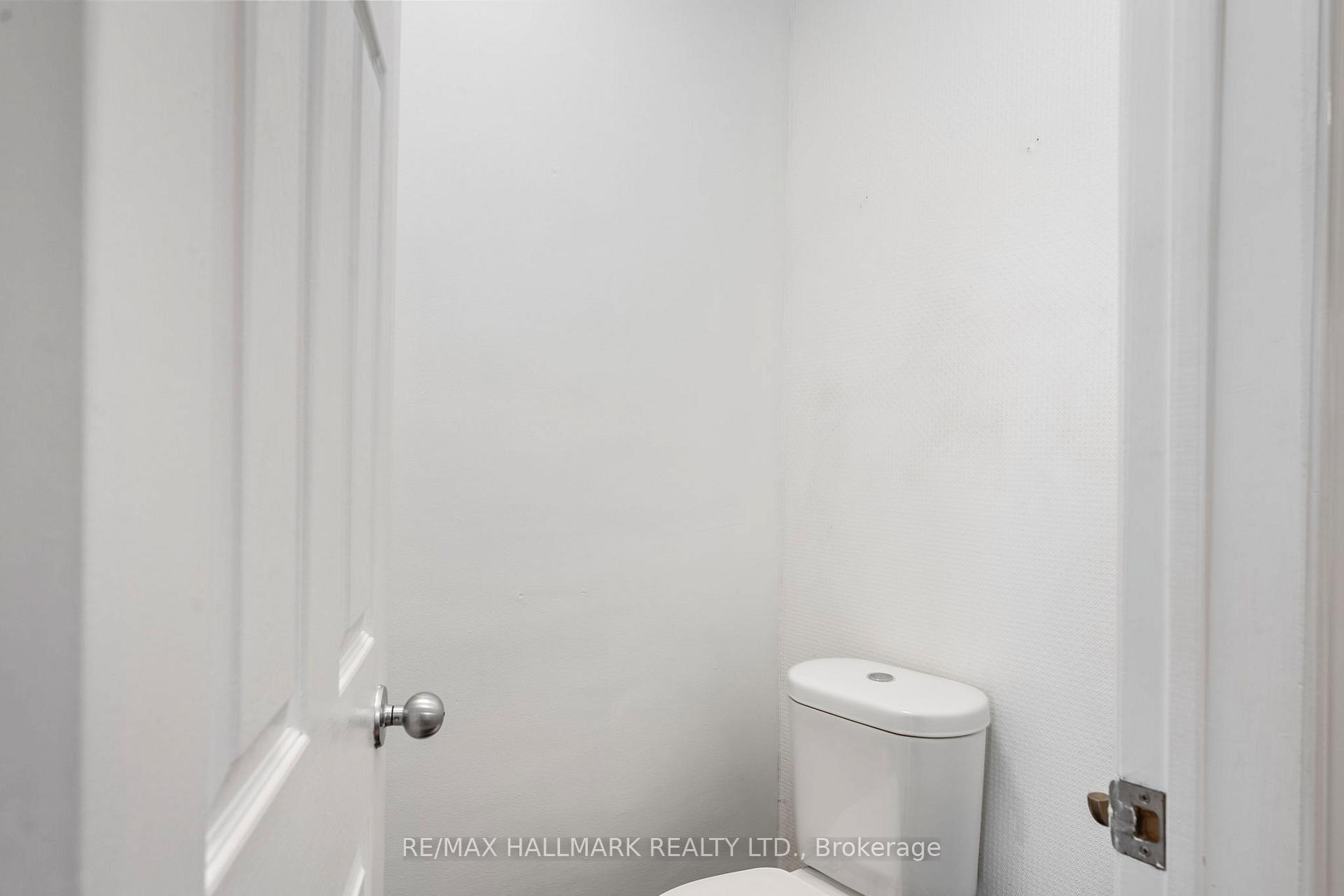 Photo 12 of Unit 3, 261 Ossington Avenue, Toronto, Trinity-Bellwoods — HOMEH