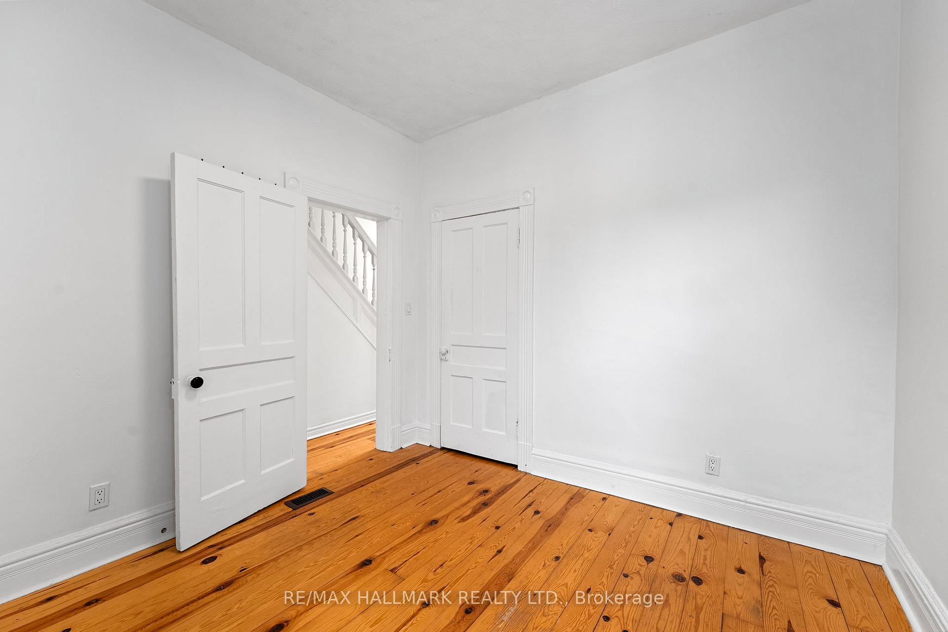 Photo 15 of Unit 3, 261 Ossington Avenue, Toronto, Trinity-Bellwoods — HOMEH