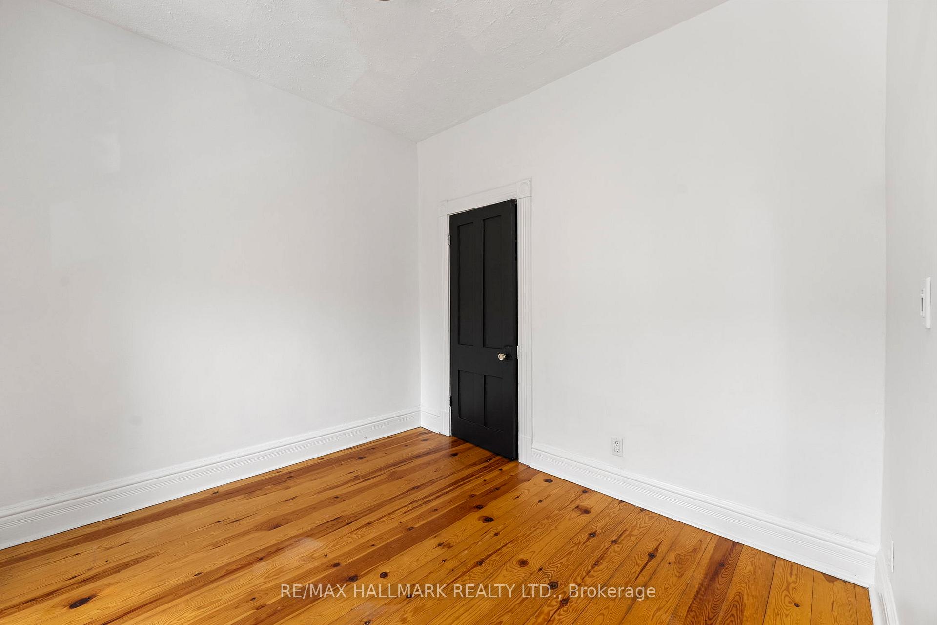 Photo 22 of Unit 3, 261 Ossington Avenue, Toronto, Trinity-Bellwoods — HOMEH