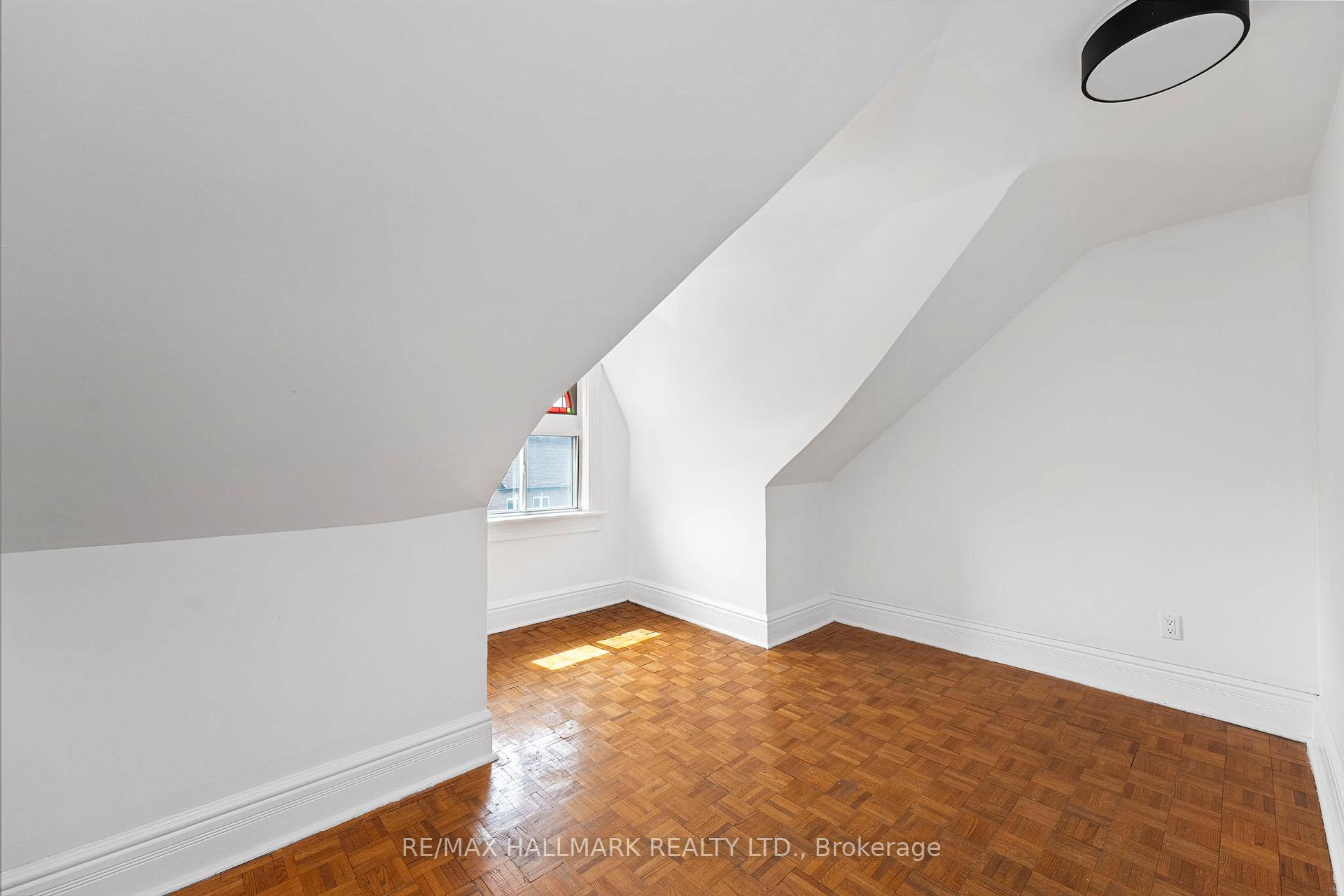 Photo 26 of Unit 3, 261 Ossington Avenue, Toronto, Trinity-Bellwoods — HOMEH