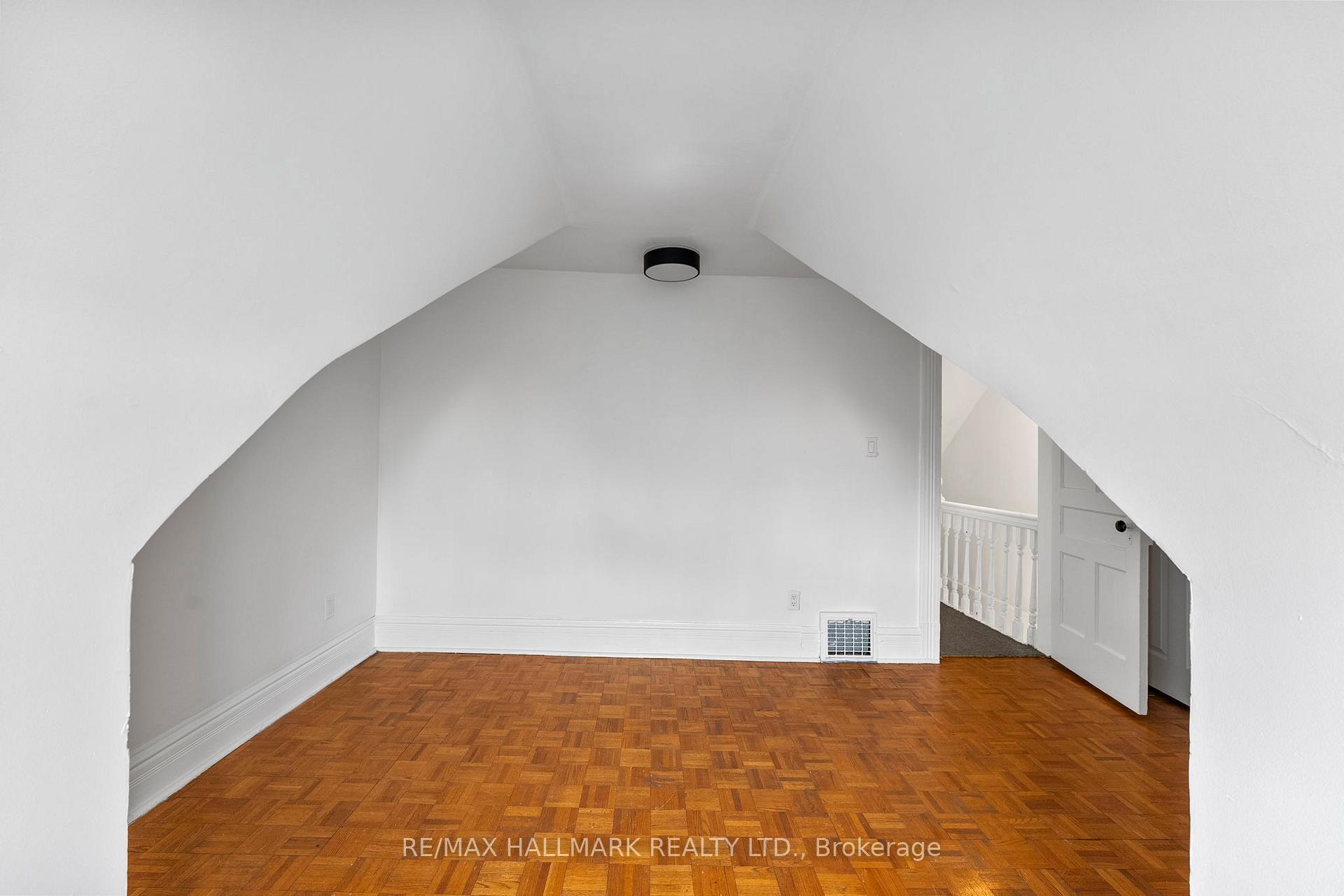 Photo 29 of Unit 3, 261 Ossington Avenue, Toronto, Trinity-Bellwoods — HOMEH