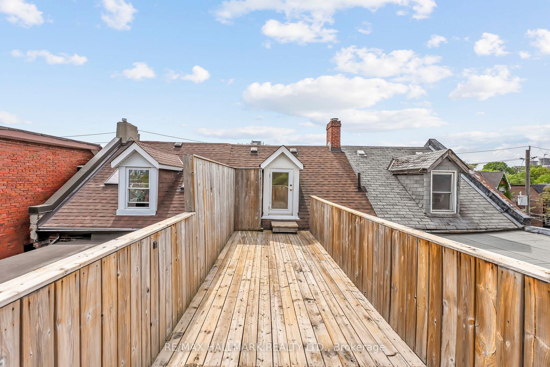 Photo 31 of Unit 3, 261 Ossington Avenue, Toronto, Trinity-Bellwoods — HOMEH
