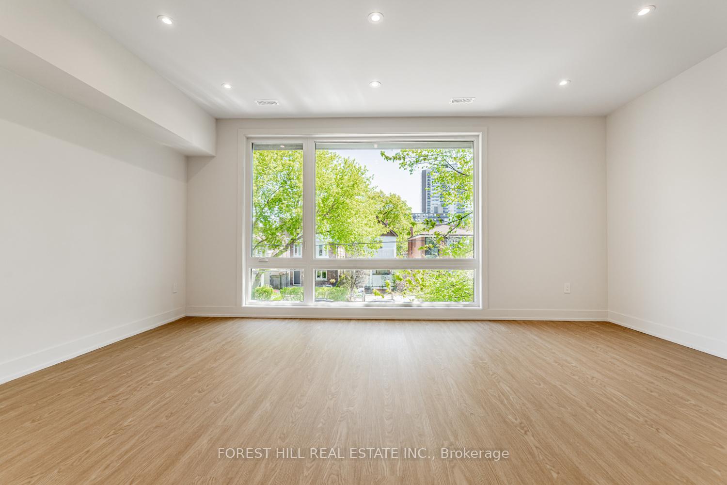 Photo 3 of Unit Upper, 124 Kenwood Avenue, Toronto, Humewood-Cedarvale — HOMEH