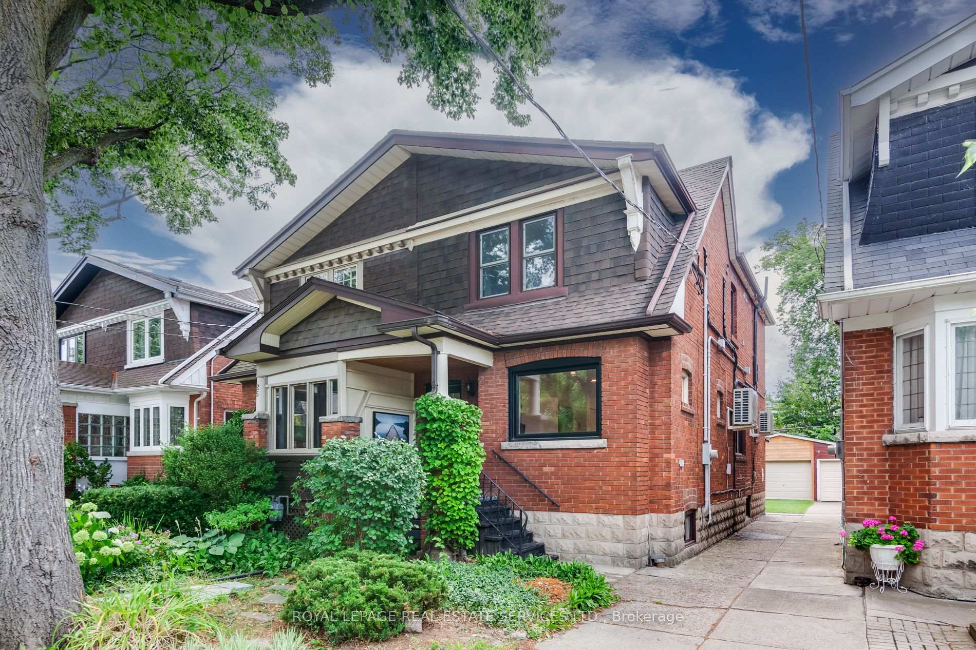 Photo 1 of 23 Kings Park Boulevard, Toronto, Danforth Village-East York — HOMEH