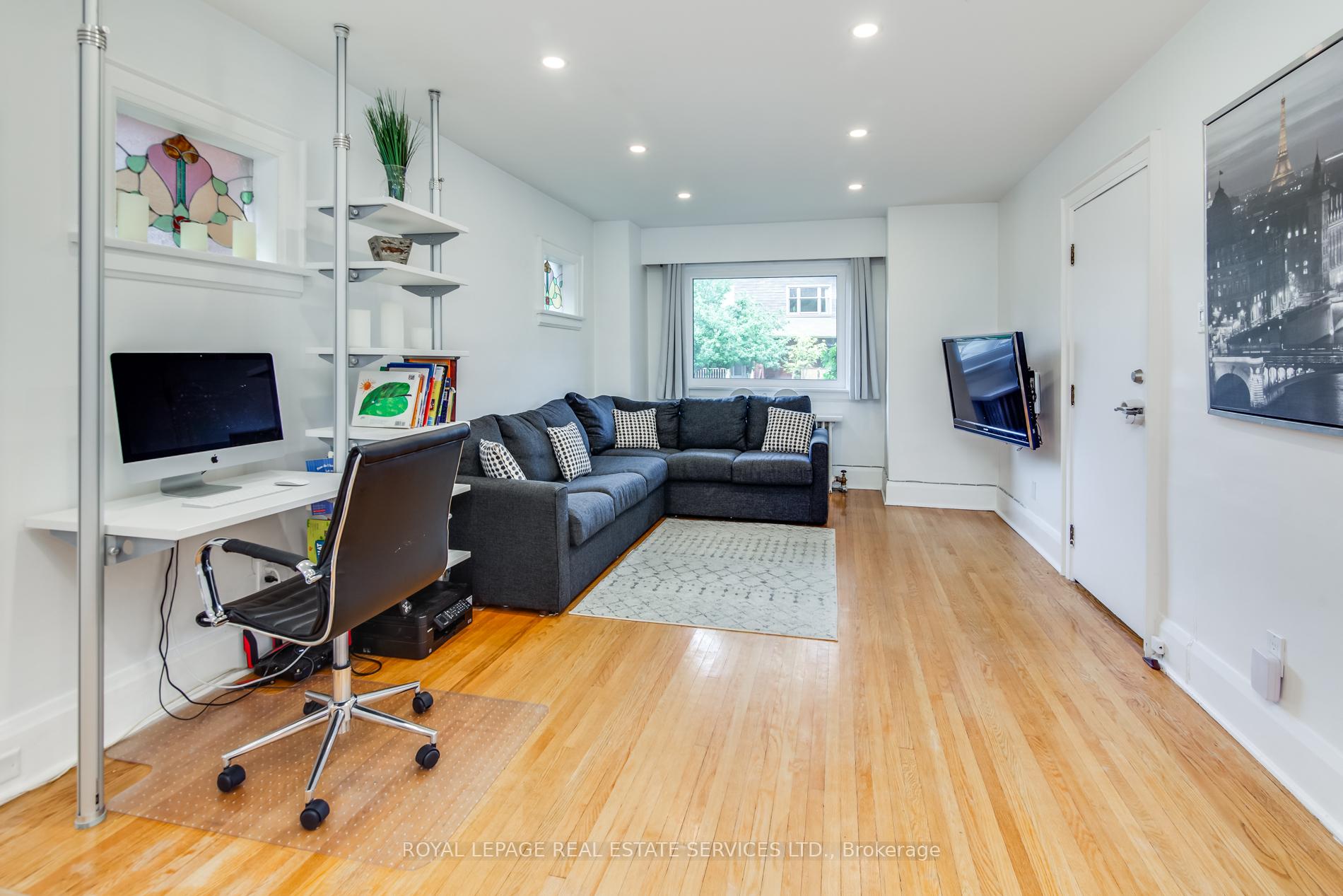 Photo 3 of 23 Kings Park Boulevard, Toronto, Danforth Village-East York — HOMEH