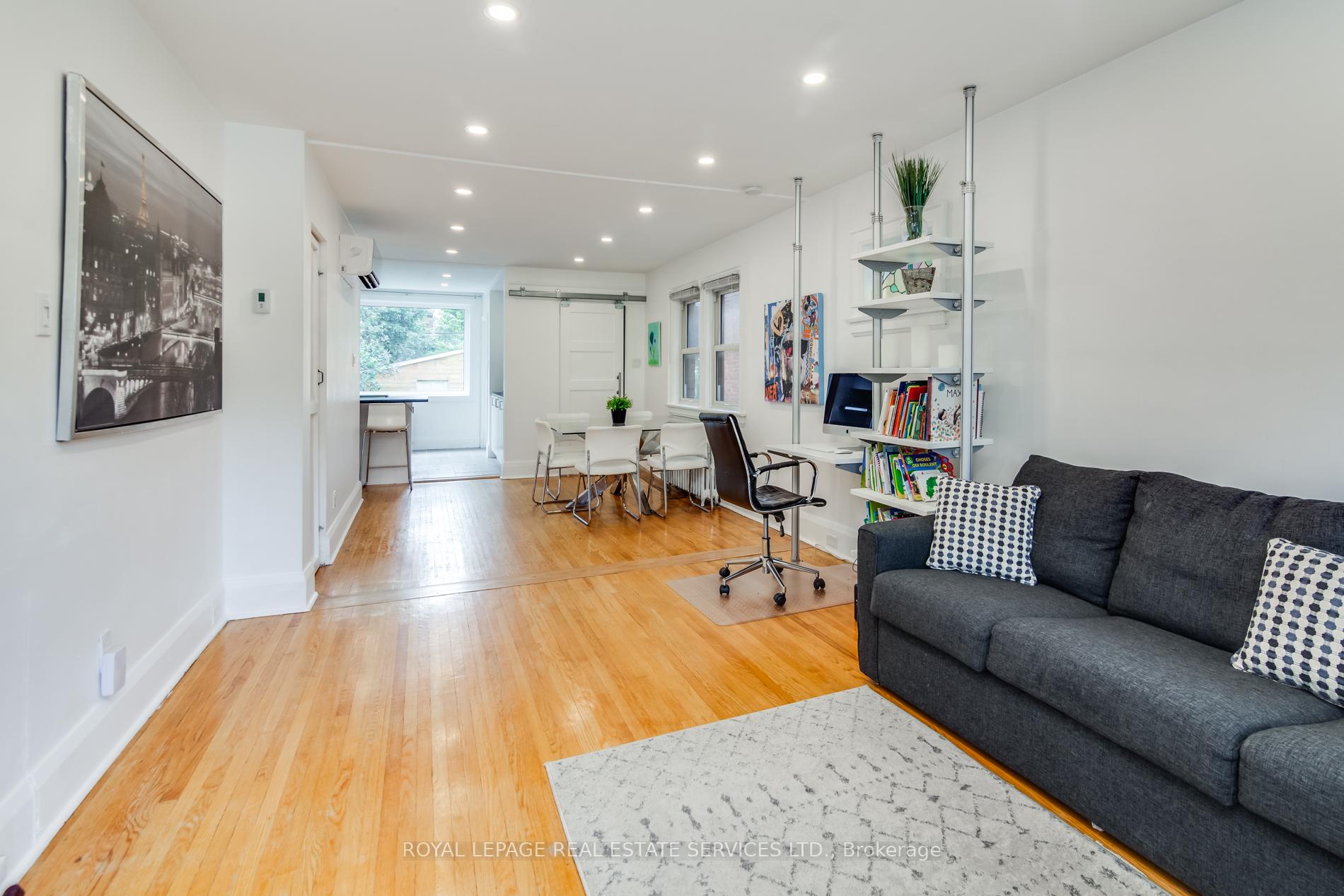 Photo 4 of 23 Kings Park Boulevard, Toronto, Danforth Village-East York — HOMEH