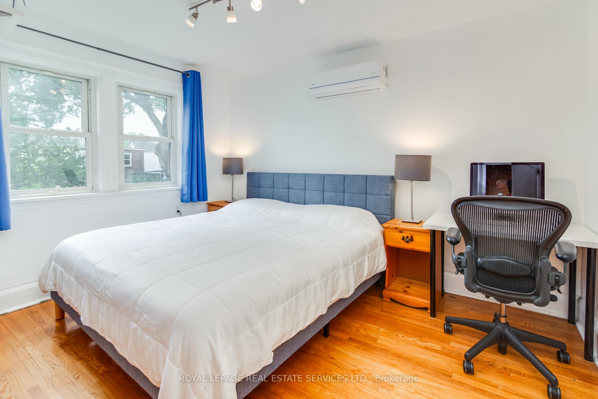 Photo 18 of 23 Kings Park Boulevard, Toronto, Danforth Village-East York — HOMEH