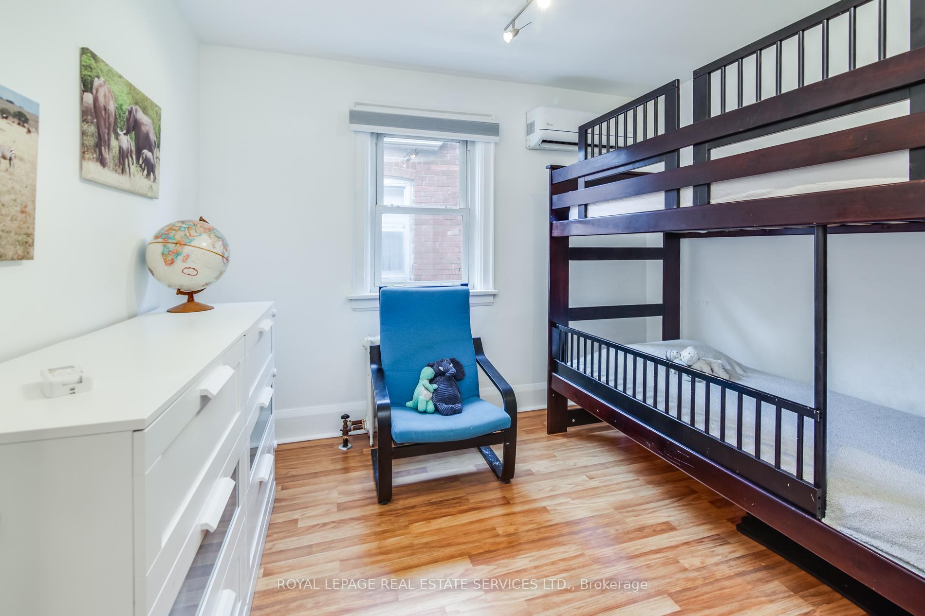Photo 21 of 23 Kings Park Boulevard, Toronto, Danforth Village-East York — HOMEH