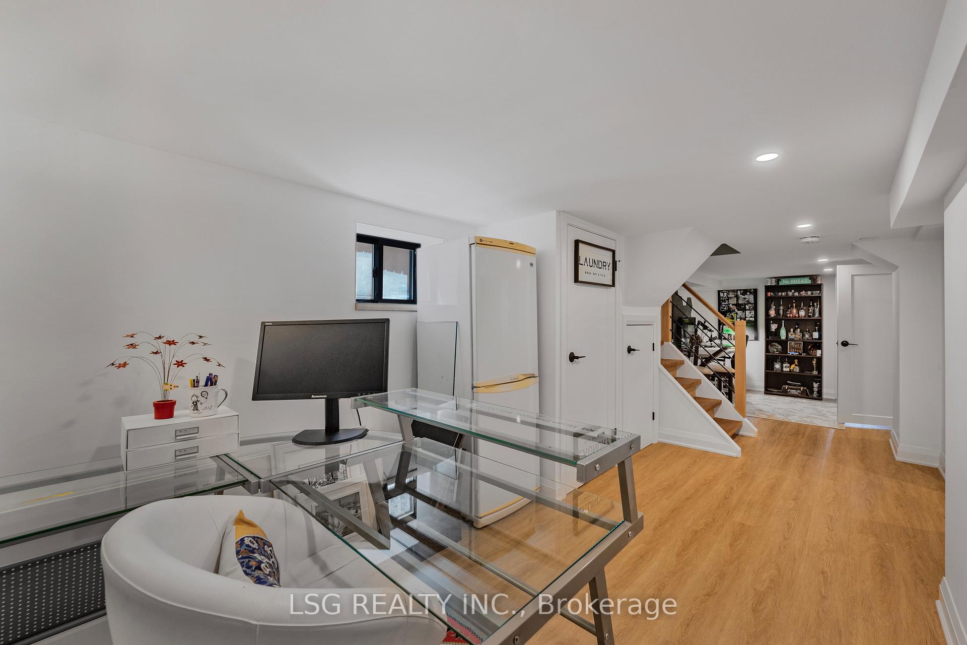 Photo 23 of 202 Linsmore Crescent, Toronto, Danforth Village-East York — HOMEH
