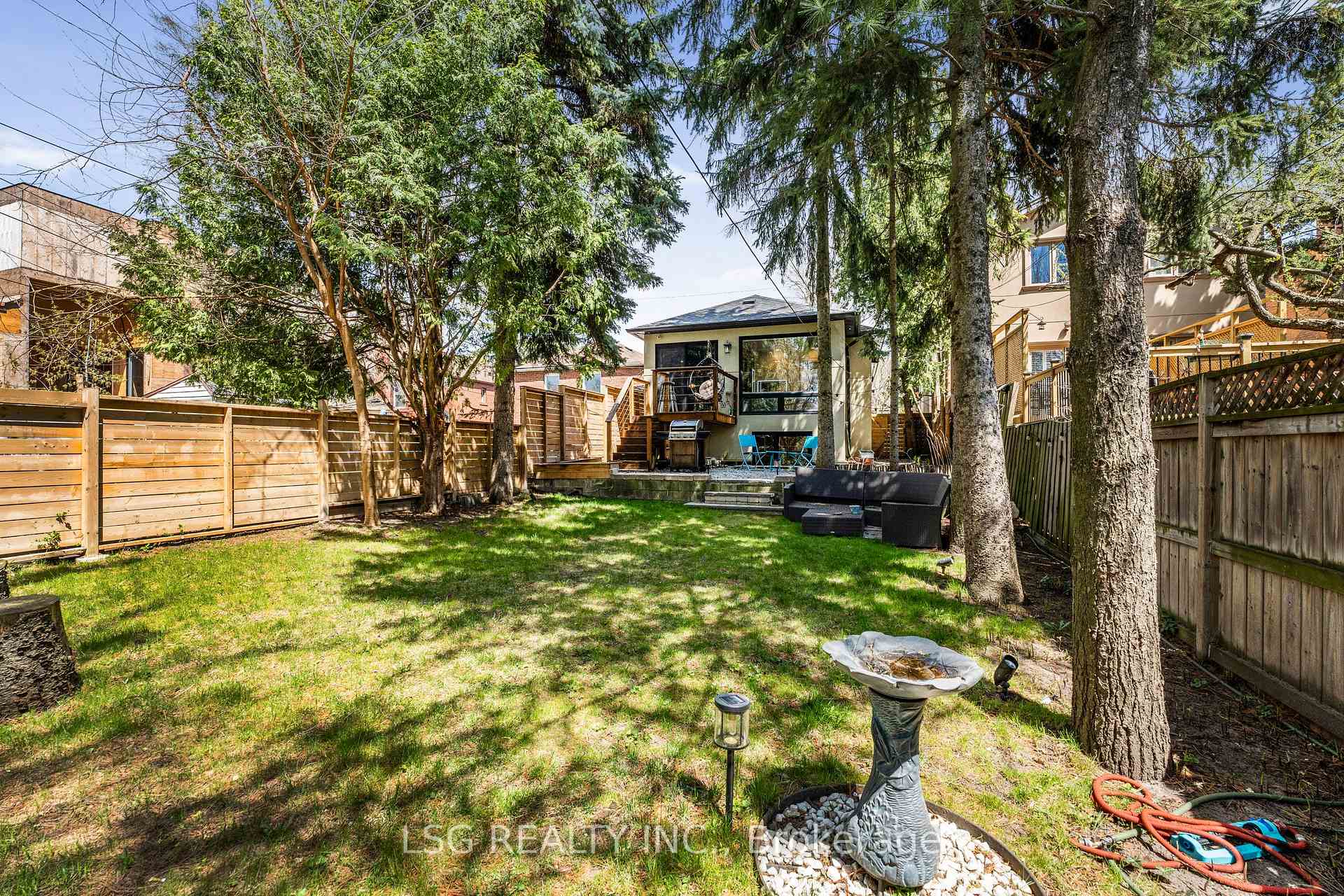 Photo 32 of 202 Linsmore Crescent, Toronto, Danforth Village-East York — HOMEH