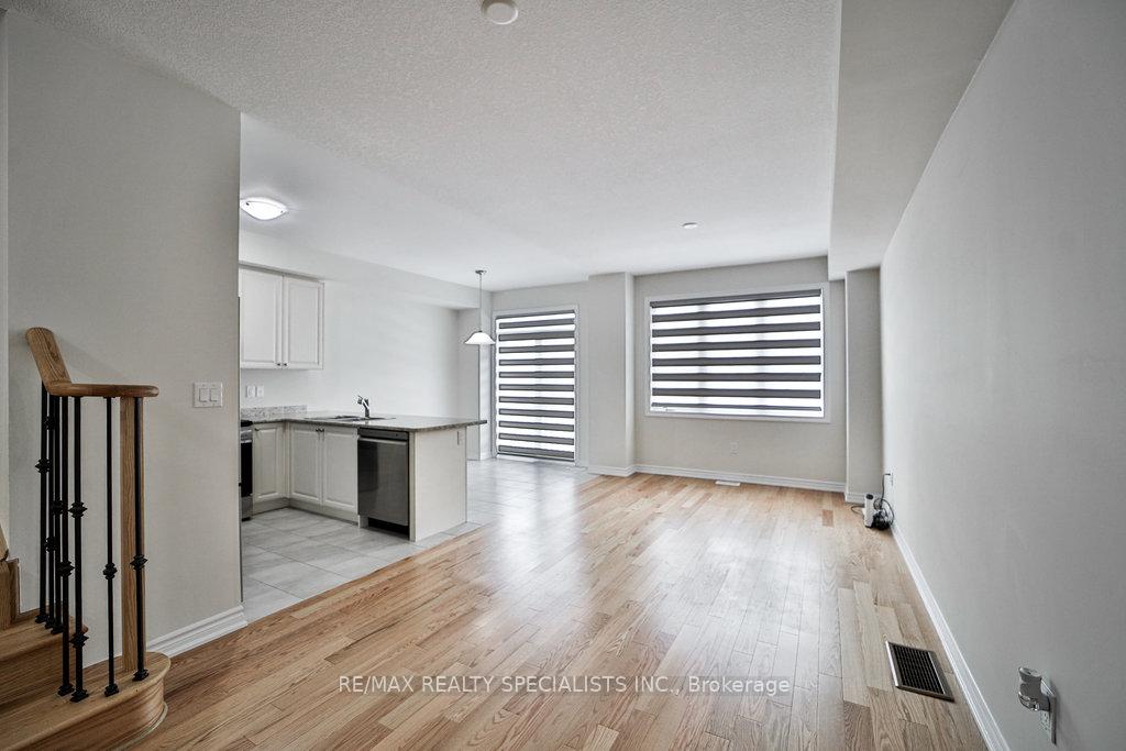 Photo 3 of 51 Sun Haven Lane, Thorold, Rolling Meadows — HOMEH