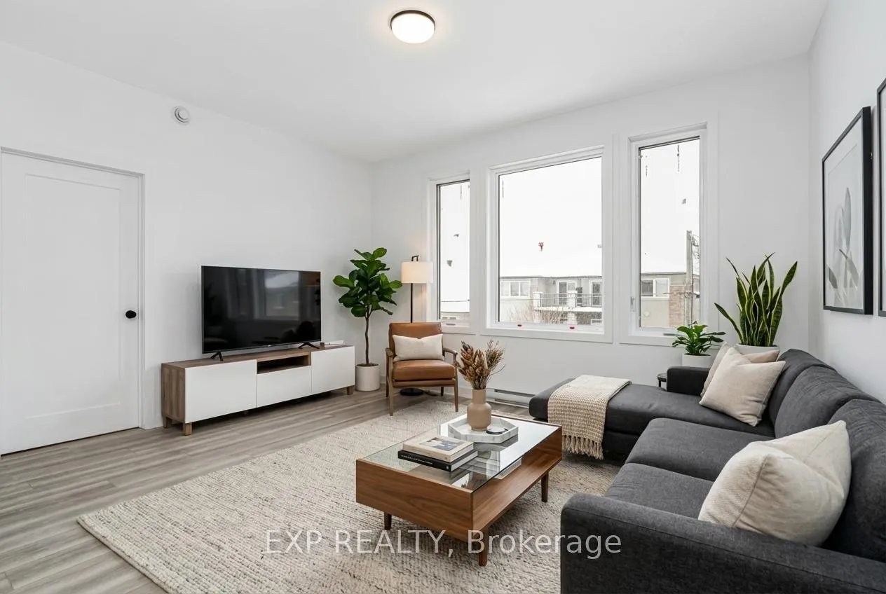 Photo 6 of Unit Unit A, 1371 Louis Lane, Ottawa, Cyrville Rd./Industrial Park — HOMEH