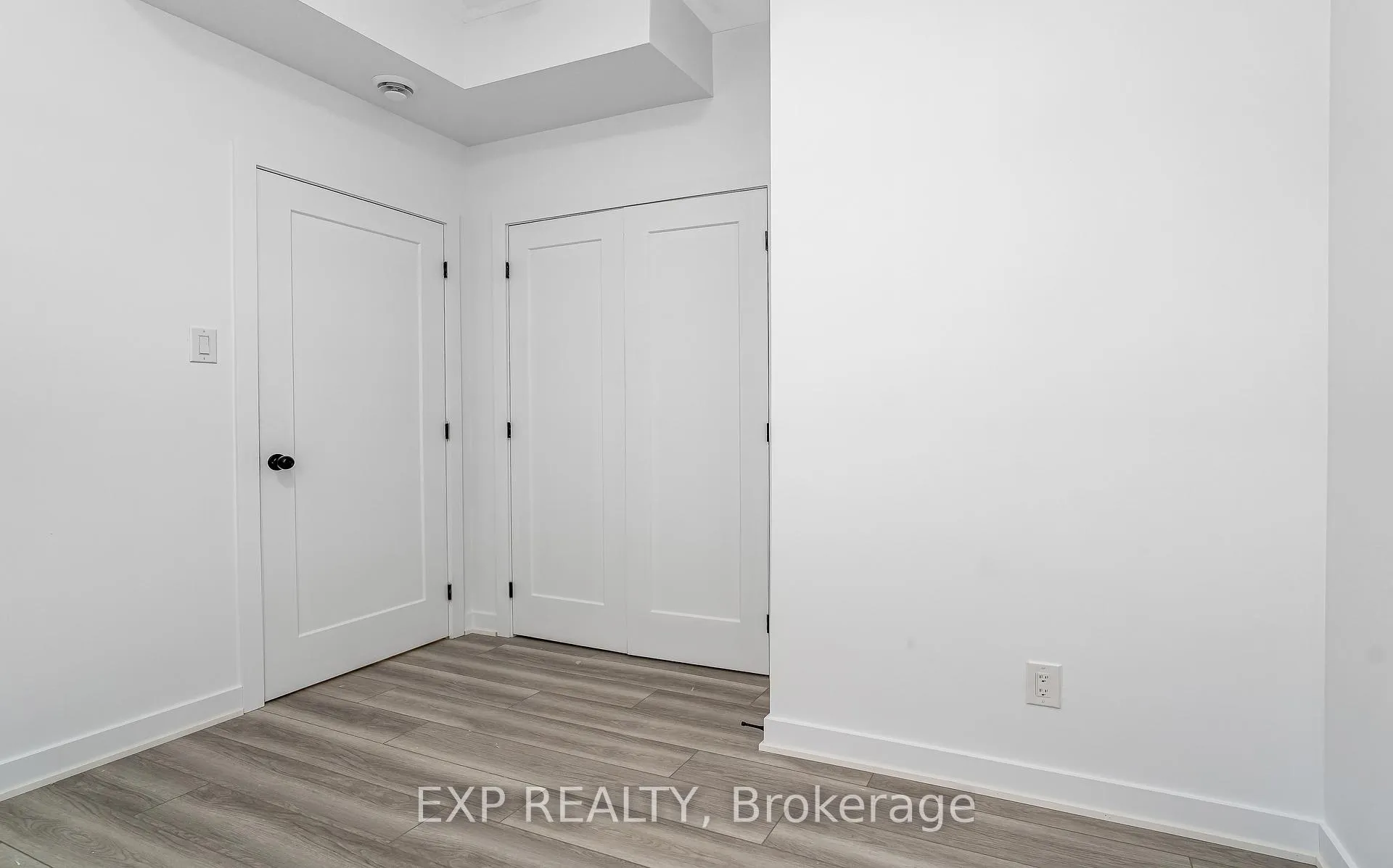Photo 15 of Unit Unit A, 1371 Louis Lane, Ottawa, Cyrville Rd./Industrial Park — HOMEH