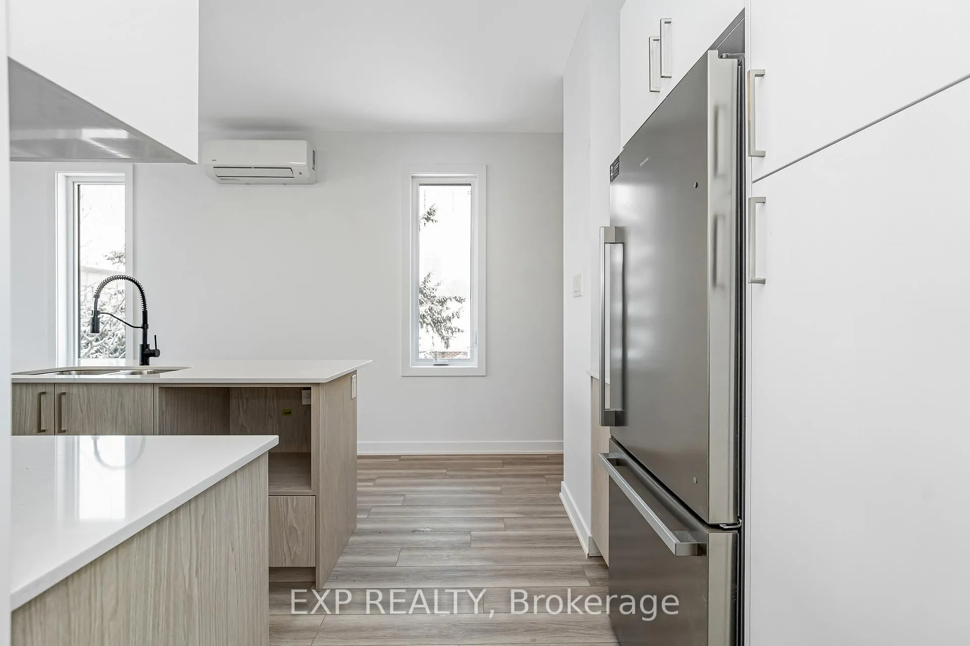 Photo 16 of Unit Unit A, 1371 Louis Lane, Ottawa, Cyrville Rd./Industrial Park — HOMEH