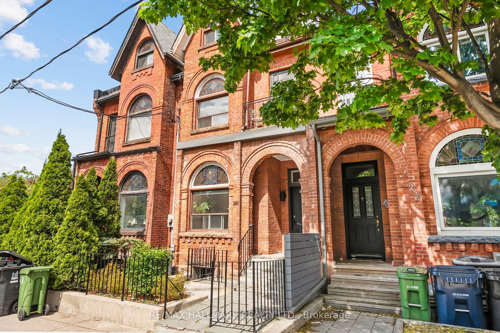 Photo 1 of Unit 1, 261 Ossington Avenue, Toronto, Trinity-Bellwoods — HOMEH