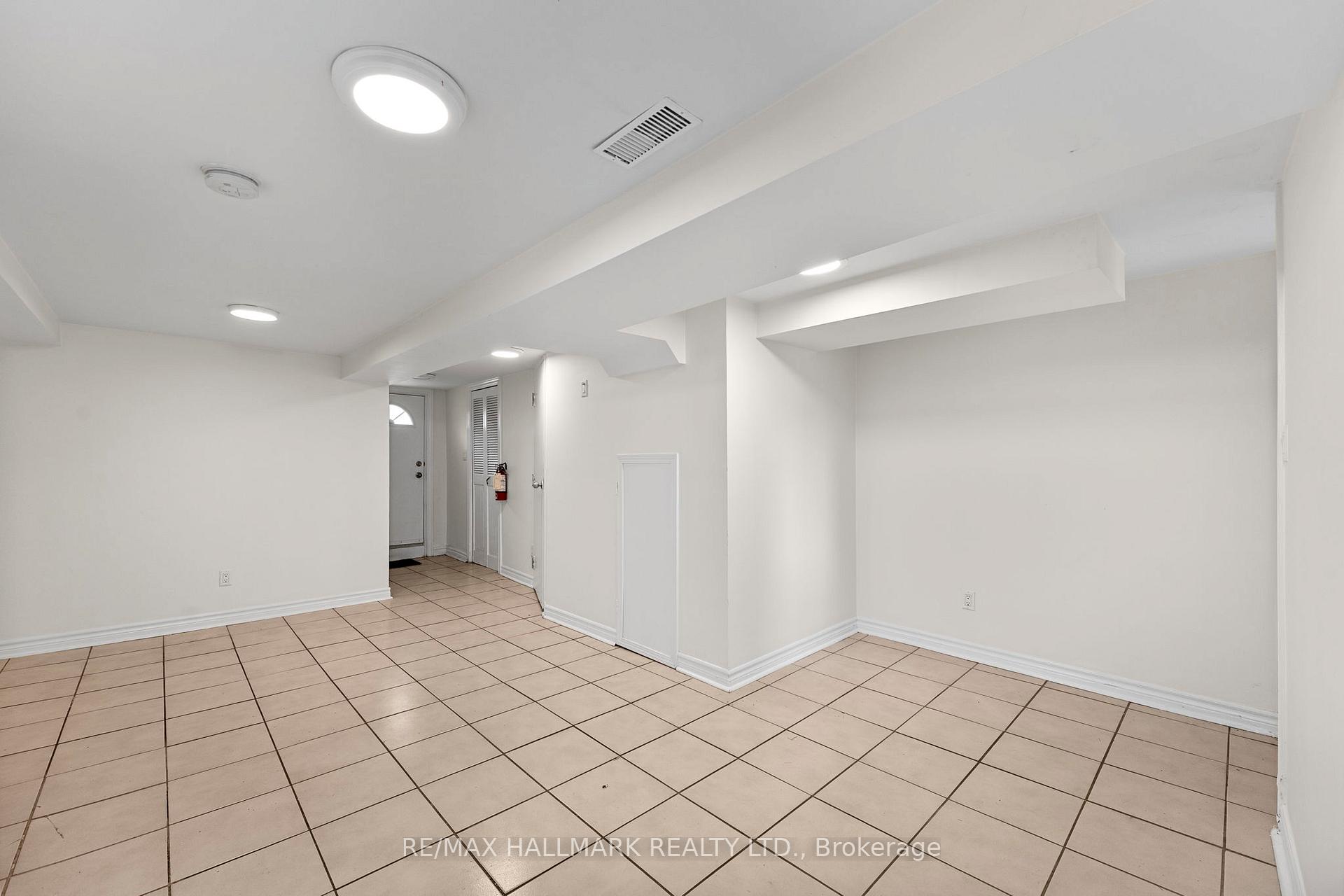 Photo 5 of Unit 1, 261 Ossington Avenue, Toronto, Trinity-Bellwoods — HOMEH