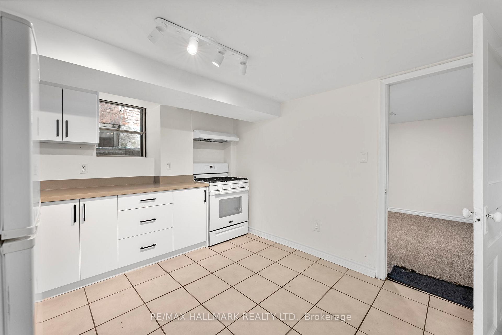 Photo 7 of Unit 1, 261 Ossington Avenue, Toronto, Trinity-Bellwoods — HOMEH