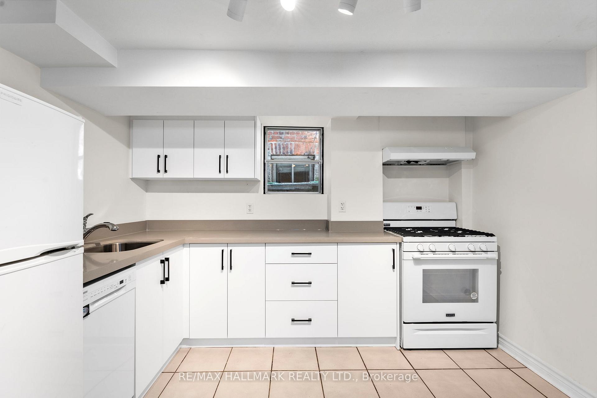 Photo 8 of Unit 1, 261 Ossington Avenue, Toronto, Trinity-Bellwoods — HOMEH