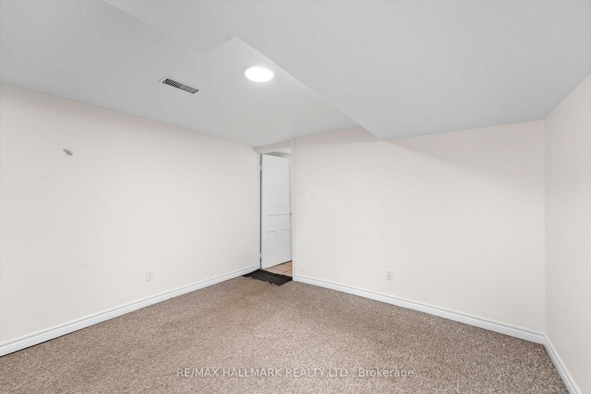 Photo 12 of Unit 1, 261 Ossington Avenue, Toronto, Trinity-Bellwoods — HOMEH