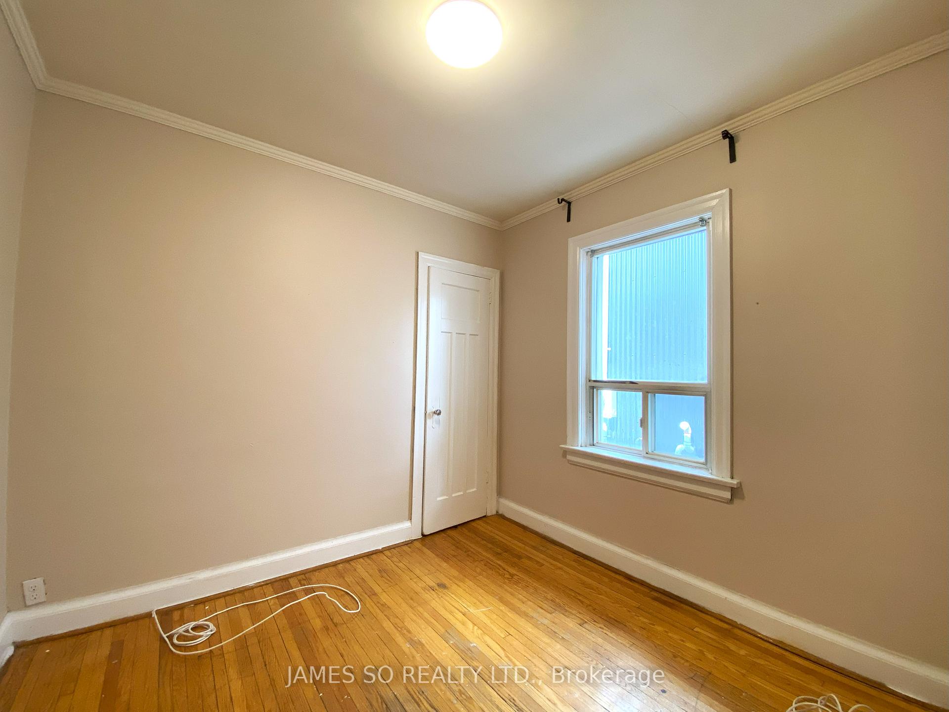 Photo 9 of 3 St Hubert Avenue, Toronto, Danforth Village-East York — HOMEH