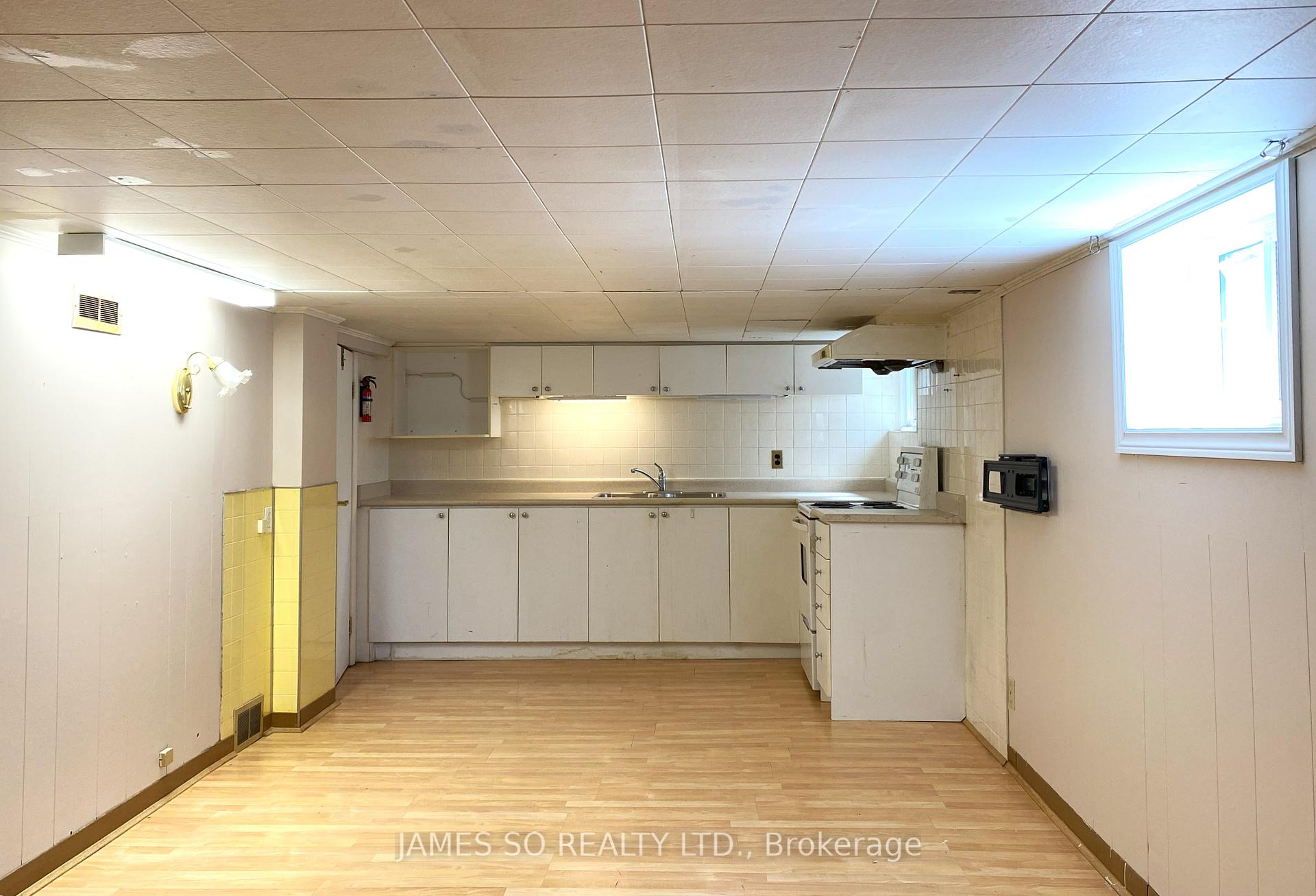 Photo 17 of 3 St Hubert Avenue, Toronto, Danforth Village-East York — HOMEH