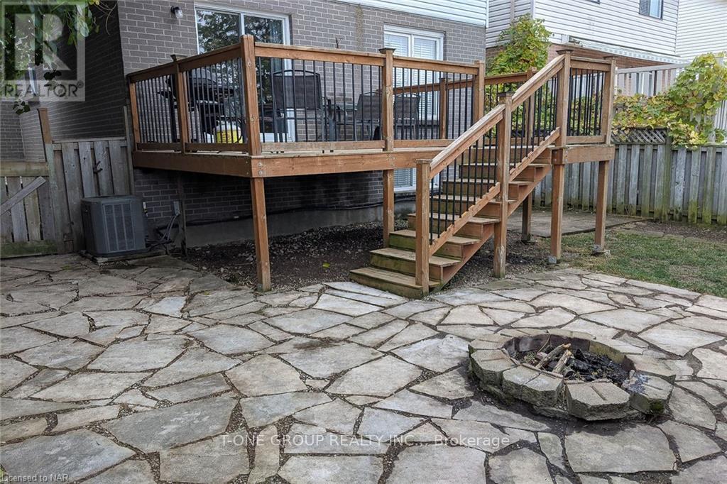 Photo 30 of 34 Culligan Crescent, Thorold, Confederation Heights — HOMEH