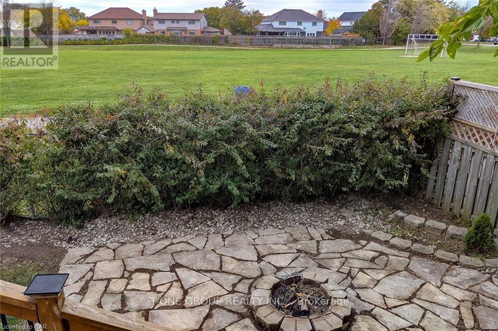 Photo 31 of 34 Culligan Crescent, Thorold, Confederation Heights — HOMEH