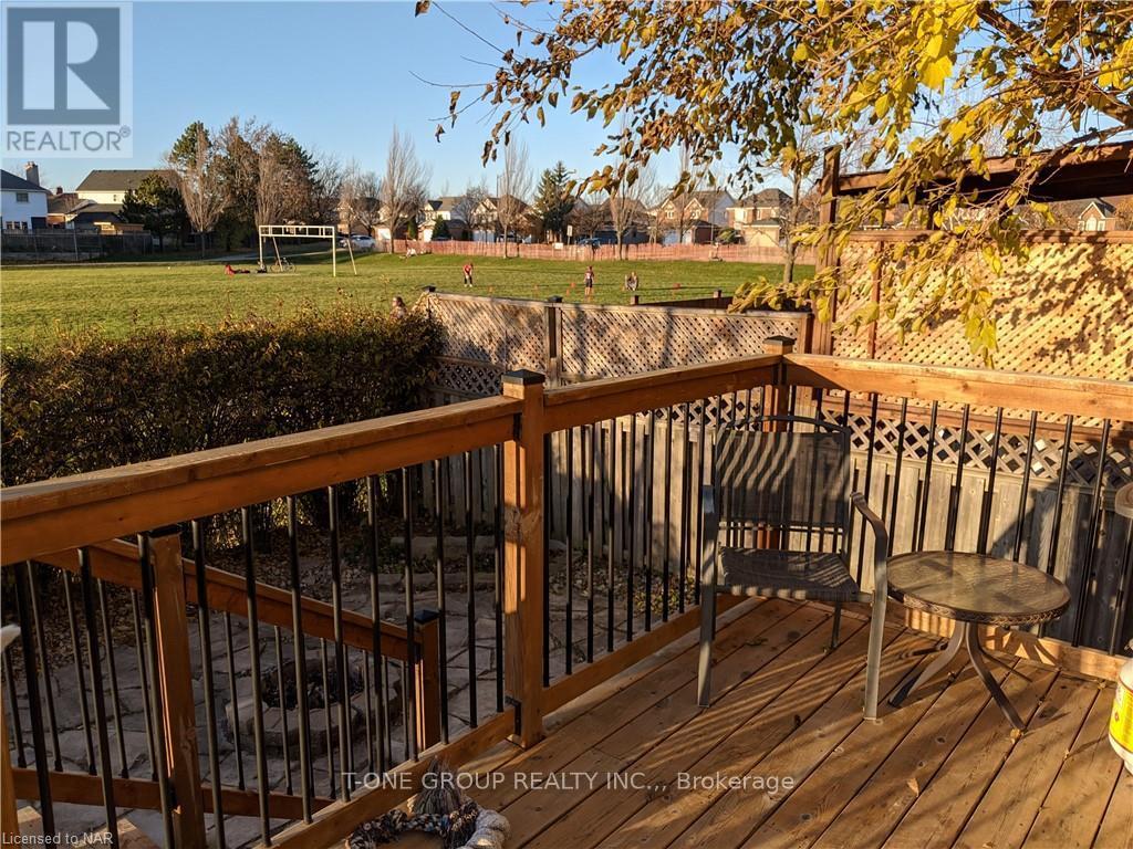 Photo 33 of 34 Culligan Crescent, Thorold, Confederation Heights — HOMEH