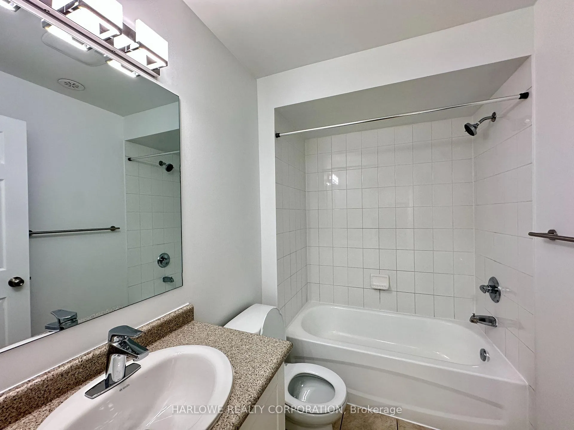 Photo 9 of Unit 59, 60 Fairwood Circle, Brampton, Sandringham-Wellington — HOMEH