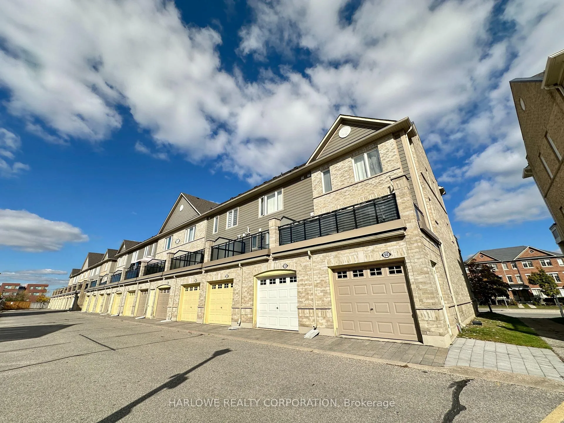Photo 15 of Unit 59, 60 Fairwood Circle, Brampton, Sandringham-Wellington — HOMEH