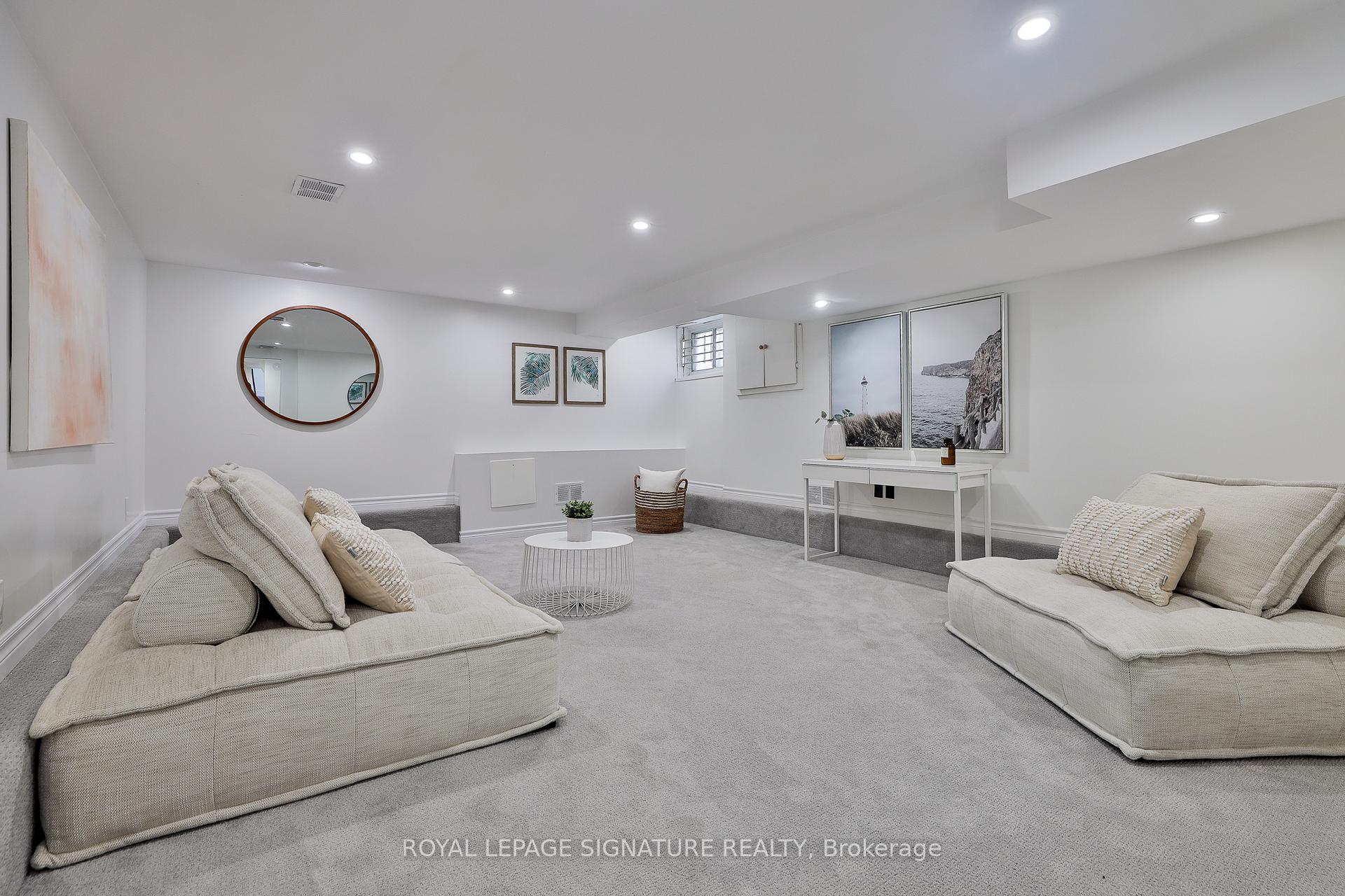 Photo 33 of 48 Westbrook Avenue, Toronto, Woodbine-Lumsden — HOMEH