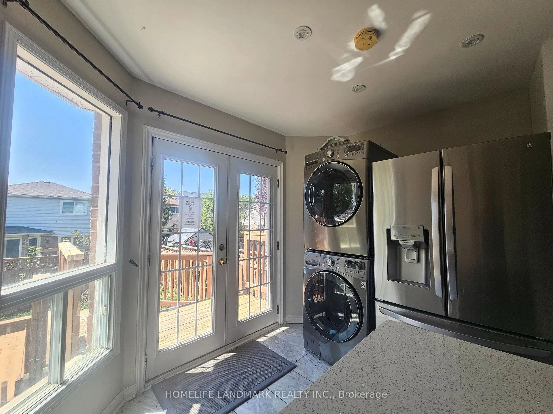 Photo 9 of 796 Bennett Crescent, Oshawa, Pinecrest — HOMEH