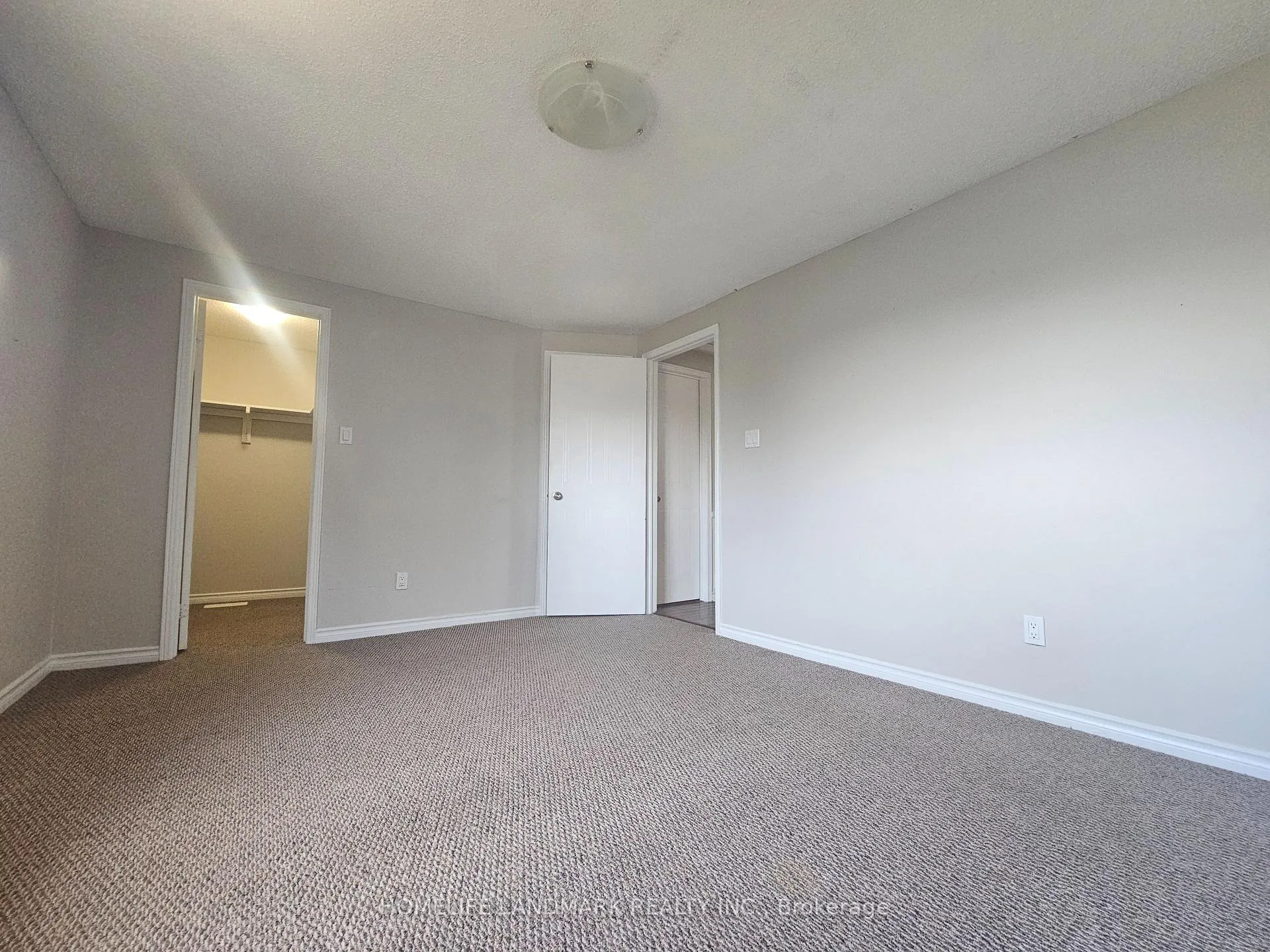 Photo 20 of 796 Bennett Crescent, Oshawa, Pinecrest — HOMEH