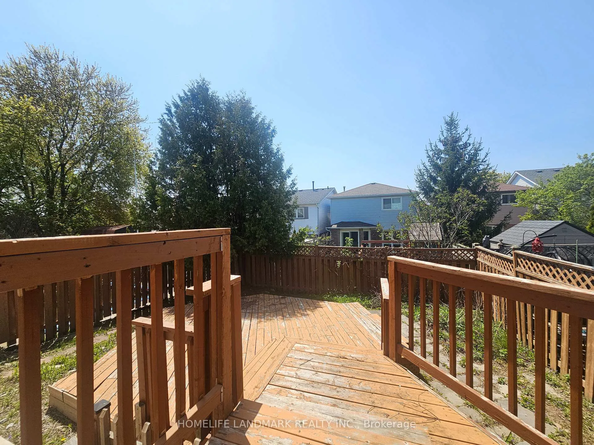 Photo 30 of 796 Bennett Crescent, Oshawa, Pinecrest — HOMEH