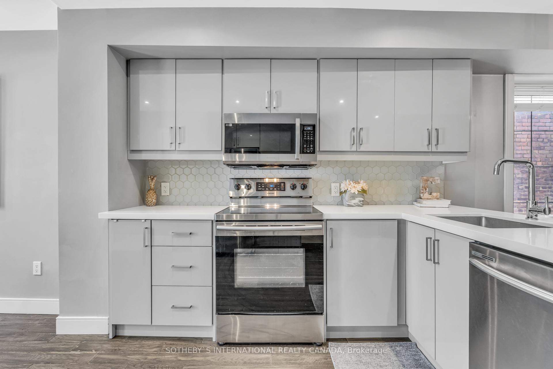 Photo 13 of 201 Torrens Avenue, Toronto, East York — HOMEH