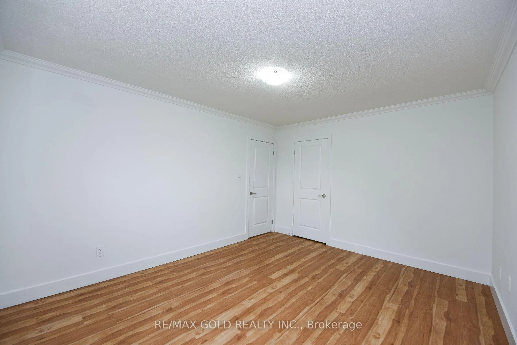 Photo 16 of 51 Malcolm Crescent, Brampton, Central Park — HOMEH