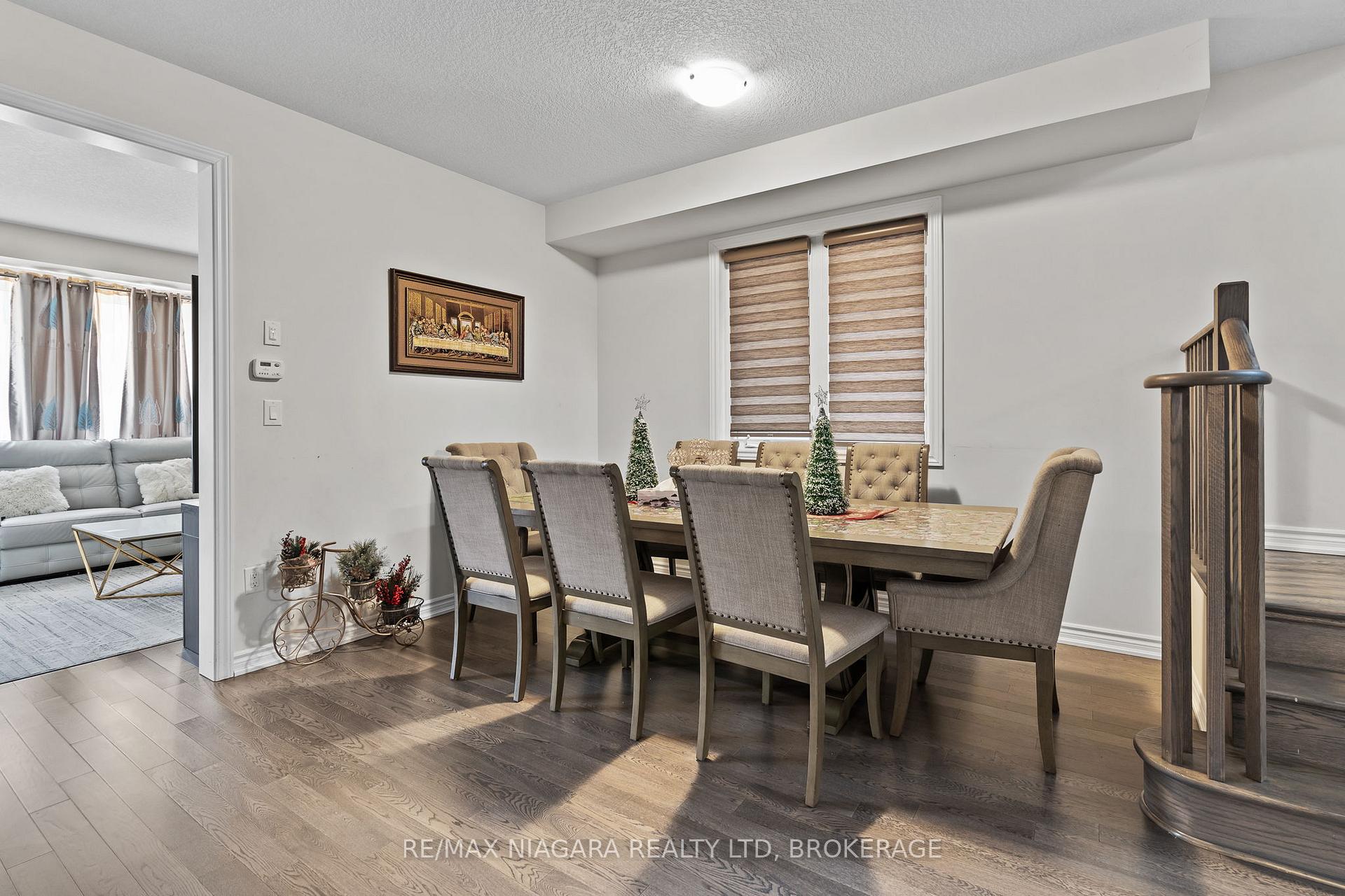 Photo 6 of 415 Barker Parkway, Thorold, Rolling Meadows — HOMEH