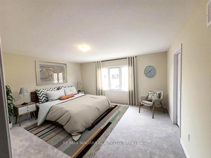 Photo 11 of 415 Barker Parkway, Thorold, Rolling Meadows — HOMEH