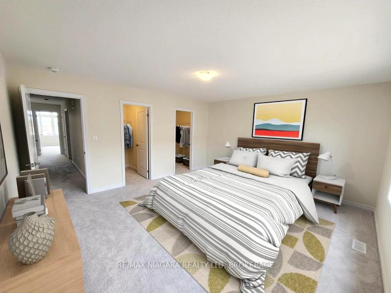 Photo 13 of 415 Barker Parkway, Thorold, Rolling Meadows — HOMEH