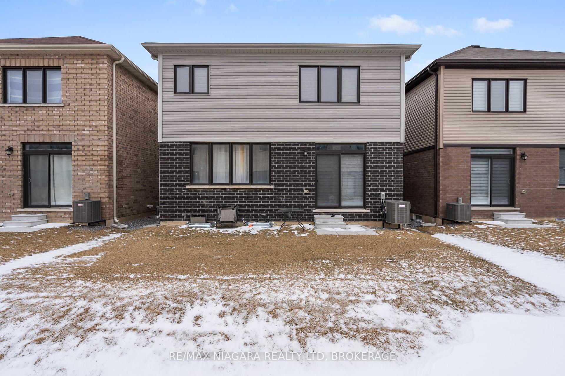 Photo 24 of 415 Barker Parkway, Thorold, Rolling Meadows — HOMEH