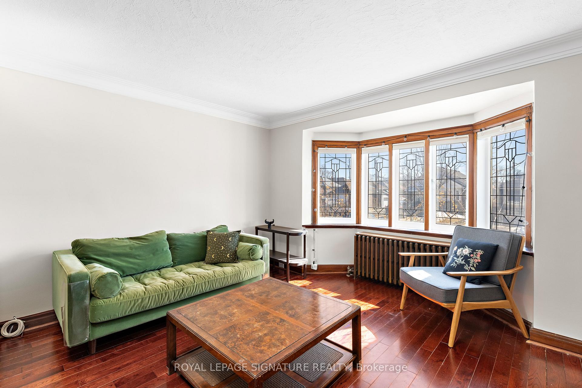 Photo 9 of 292 Floyd Avenue, Toronto, Danforth Village-East York — HOMEH
