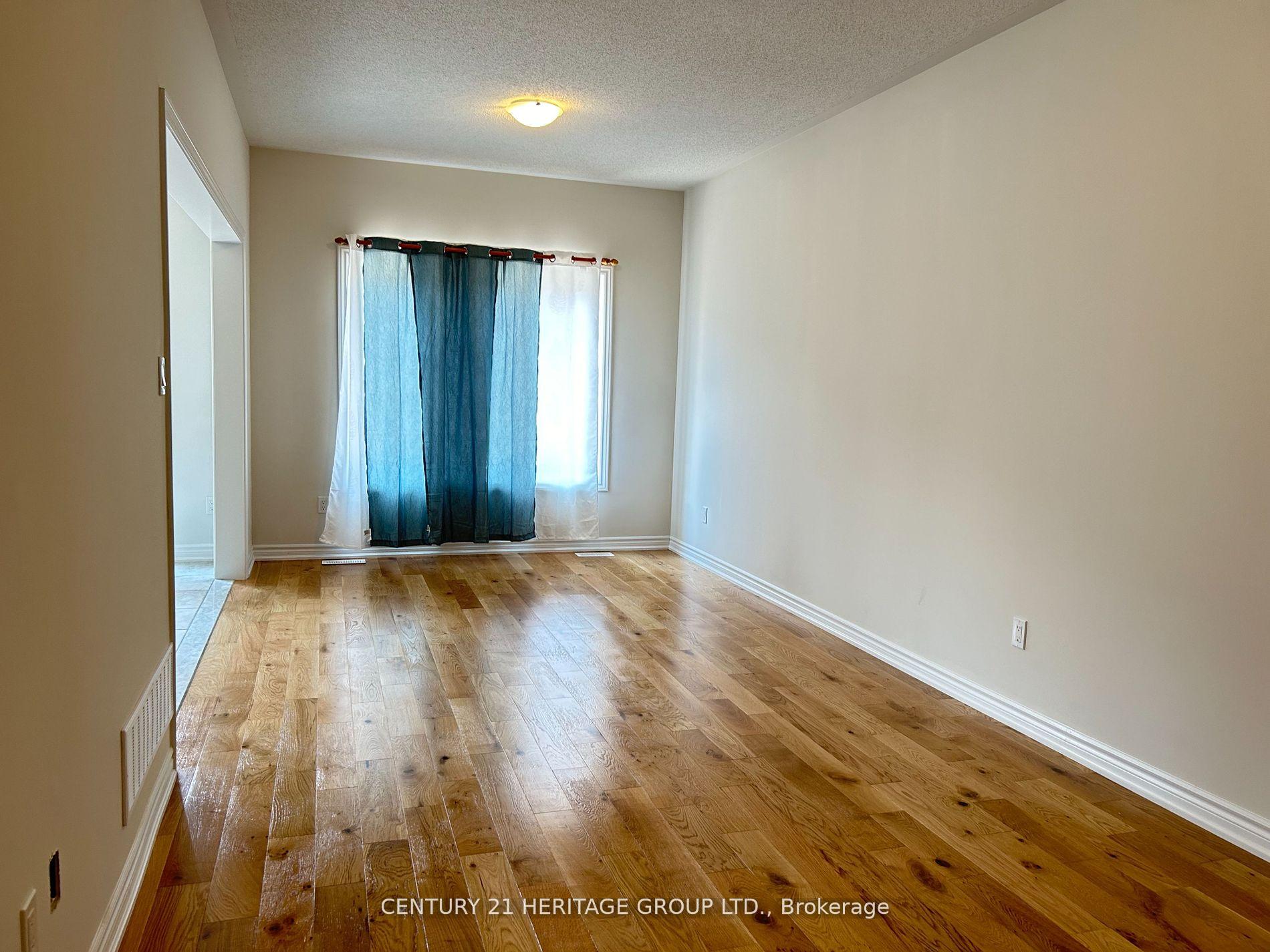 Photo 5 of 101 Baker Street, Thorold, Thorold Downtown — HOMEH