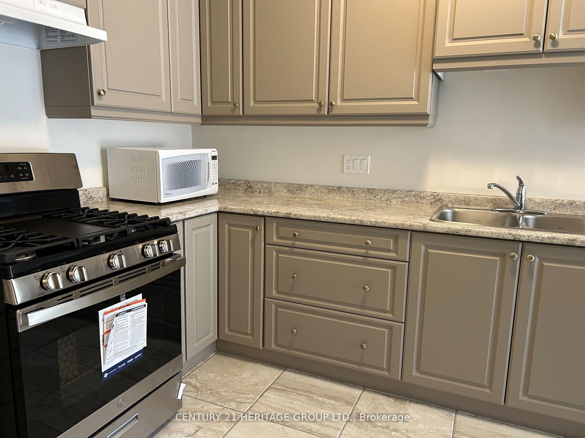 Photo 8 of 101 Baker Street, Thorold, Thorold Downtown — HOMEH