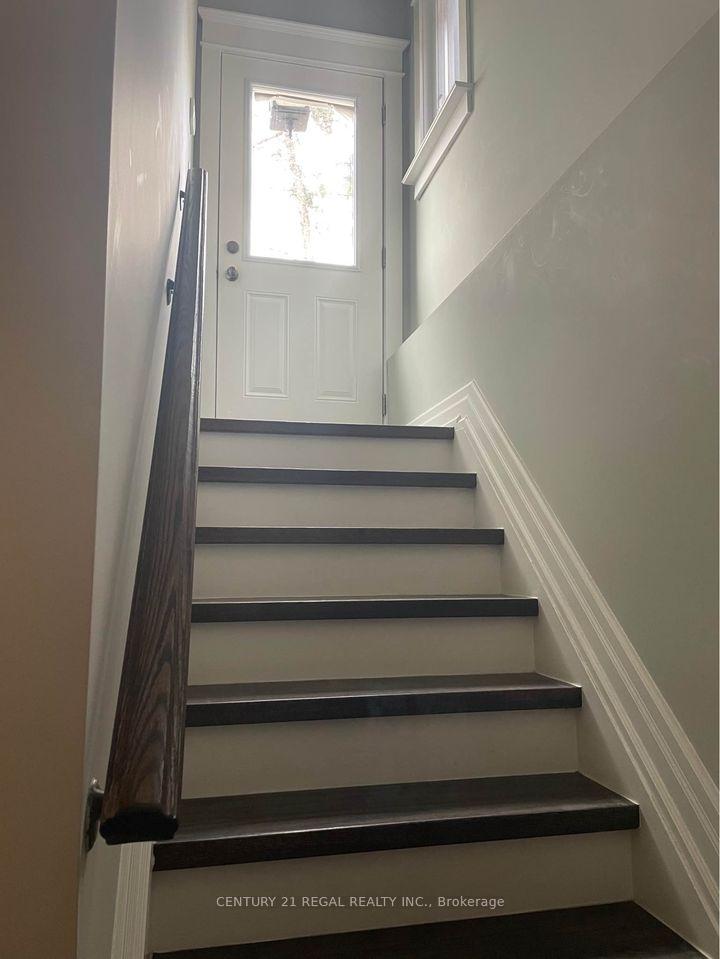 Photo 10 of 26 Parkview Hill Crescent S, Toronto, O'Connor-Parkview — HOMEH