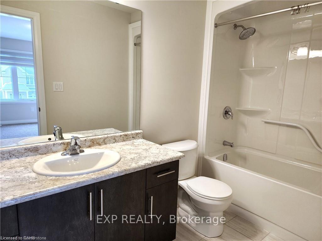 Photo 14 of Unit Upper, 76 Alicia Crescent, Thorold, Hurricane/Merrittville — HOMEH