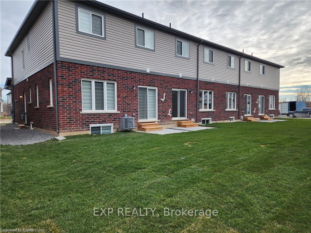 Photo 20 of Unit Upper, 76 Alicia Crescent, Thorold, Hurricane/Merrittville — HOMEH